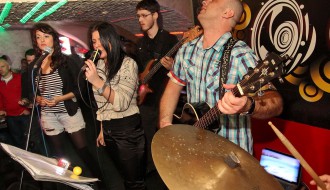 Nera Radulović i Larisa Ivanković