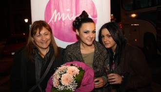 Doček Mirne Radulović u Subotici nakon emisije Prvog glasa Srbije