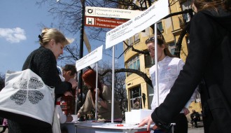 SNS, potpisivanje peticije protiv vojvođanske deklaracije