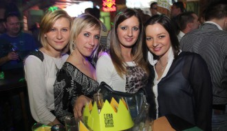 Crazy 90's Halloween Party - Xperience team