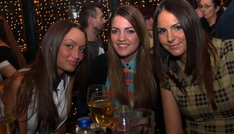 Girls & Maniac - akustična svirka