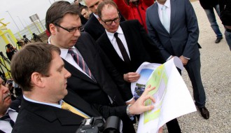 Aleksandar Vučić u poseti fabrici Svarovski