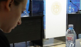 Konferencija za novinare gradonačelnika Jenea Maglaija