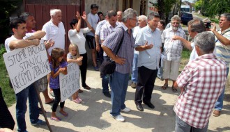 Protest zbog postavljanja bazne stanice u naselju Ker