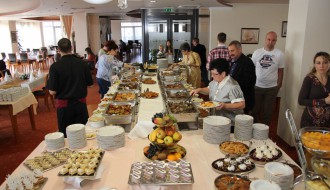 Nedeljni ručak restoran Panorama