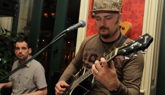 TRIANGLE TRIO - Akustična svirka