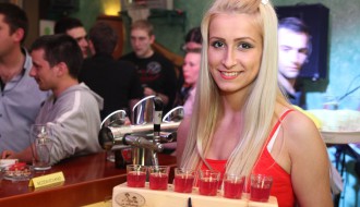 Duo bend Lucky & Skinfy