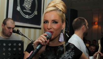 BOJANA ŠAROVIĆ & RINGERAJA BEND