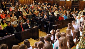 Humanitarni novogodišnji koncert hora "Sveti Roman Melod"