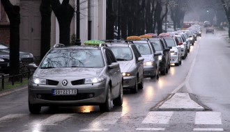 Protestna vožnja taksista