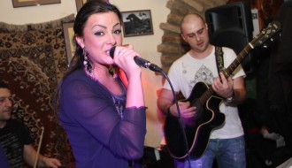 A Girl Between Maniacs