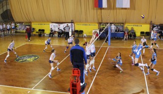 Odbojka (Ž): Spartak - Vizura