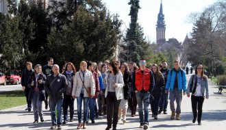 „Korakom do zdravlja" - šetnja povodom Nacionalnog dana borbe protiv raka dojke