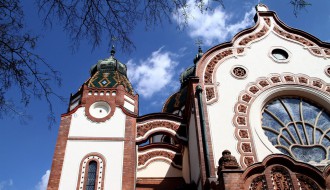 Američki ambasador u poseti Sinagogi