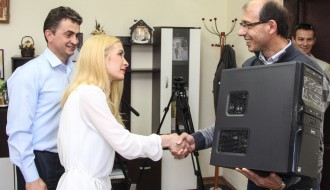 Donacija računarske opreme