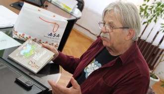 Ljubivoje Ršumović u posetio OŠ "Sonja Marinković"