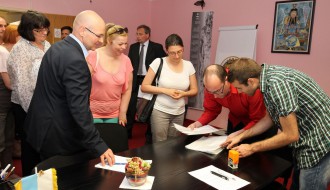 Potpisivanje Ugovora sa dobitnicima sredstava po konkursu iz oblasti zaštite i unapređenja životne sredine u 2015. godinu