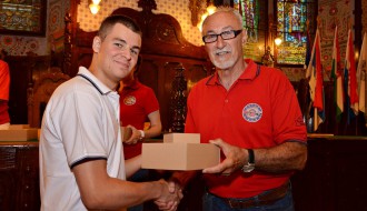 Dodela zahvalnica i plaketa za učesnike i pokrovitelje 5. susreta oldtajmer vozila