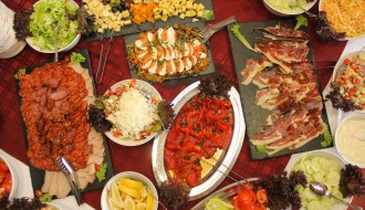 Nedeljni ručak u restoranu Panorama