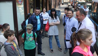 Ispraćaj dece ratnih veterana Udruženja UOSYU u edukativni kamp u Požarevcu