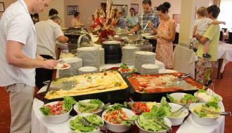 Nedeljni ručak u restoranu Panorama