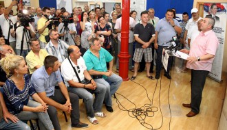 Izborni štab SNS nakon završetka izbora za mesne zajednice