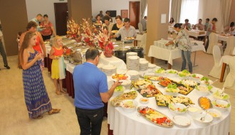 Nedeljni ručak u restoranu Panorama