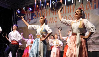 Završna svečanost Zavičajnih dana - nastup kulturno-umetničkih društava