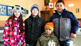 Dodeljeno 100 novogodišnjih paketića deci iz socijalno ugroženih porodica