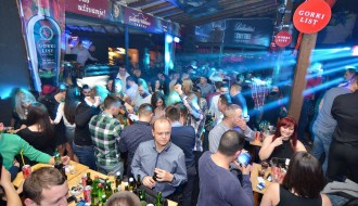 Doček Nove godine u Sax caffe-u (#NG2016)