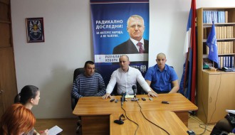 Vanredna press konferencija SRS