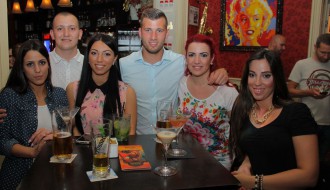 MOONLIGHTING - Akustična Svirka