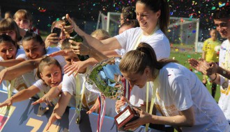 Uručenje pehara šampionu Srbije - ŽFK "Spartak"