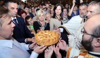 Slava hrama Vaznesenja Gospodnjeg - predaja kumstva