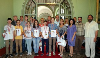 Uručenje priznanja učenicima učesnicima izložbe "Inova-mladi 2016”