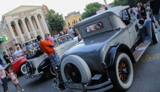 XX Susret oldtajmera - izložba na Trgu