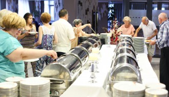 Nedeljni ručak u restoranu Panorama