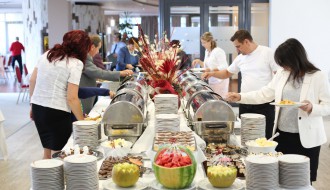 Nedeljni ručak u restoranu Panorama