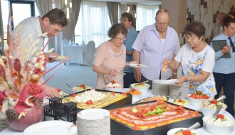 Nedeljni ručak u restoranu Panorama