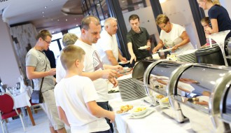 Nedeljni ručak u restoranu Panorama