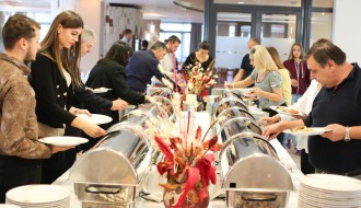 Nedeljni ručak u restoranu Panorama