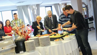 Nedeljni ručak u restoranu Panorama