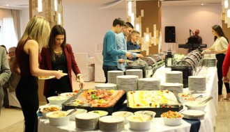 Nedeljni ručak u restoranu Panorama