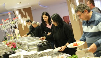 Nedeljni ručak u restoranu Panorama