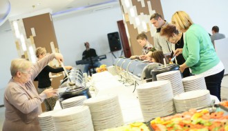 Nedeljni ručak u restoranu Panorama