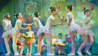 Baletska predstava "Bela čarolija"