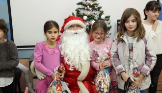 Dodela paketića u organizaciji Udruženja Ličana "Lika" Subotica