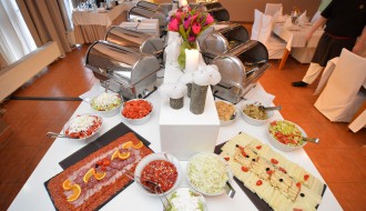 Nedeljni ručak u restoranu Panorama