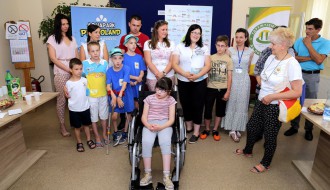 Donacija invalidskih kolica Emeše Vargi