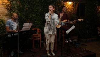 Moonlighting - Akustična Svirka